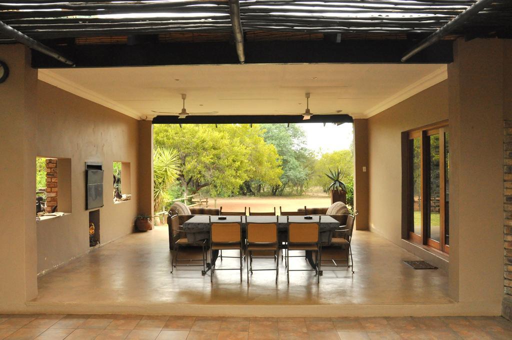 Ukutula Lion Lodge Beestekraal  Bilik gambar